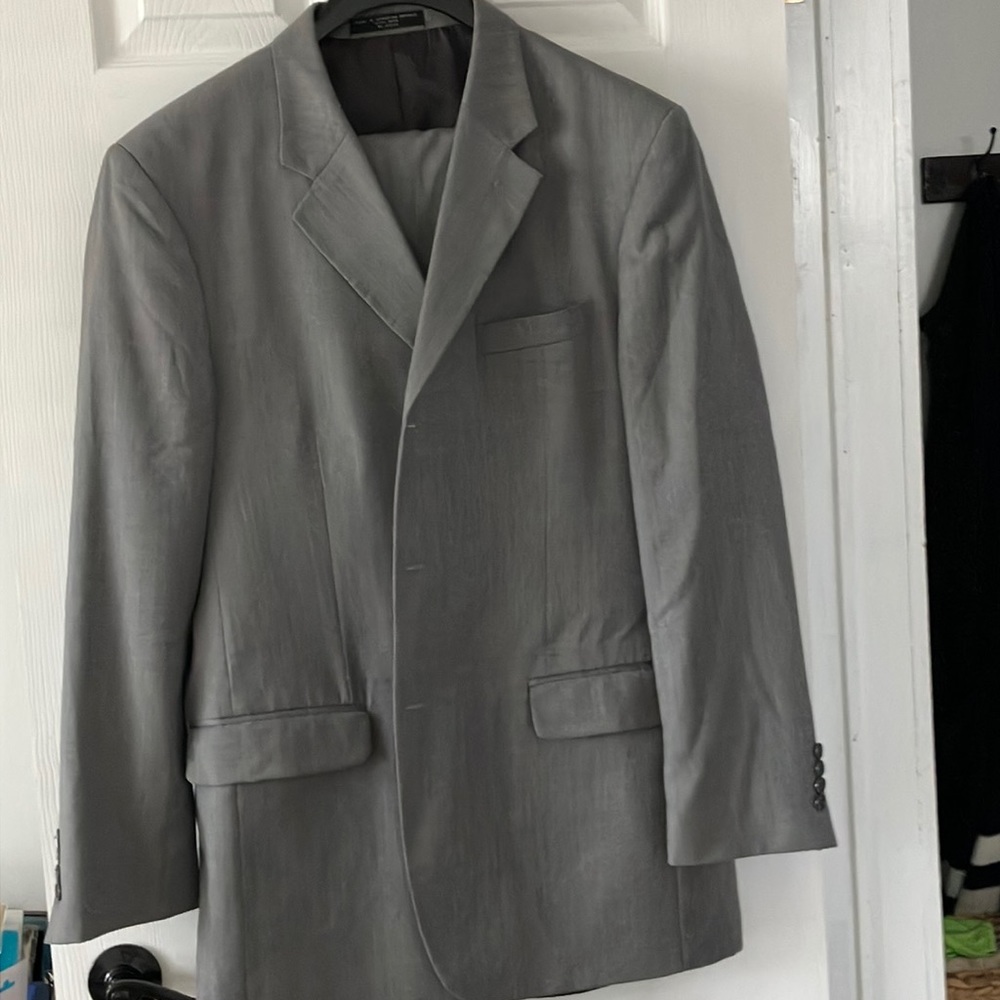 MENS GRAY WOOL SUIT JACKET AND PANTS